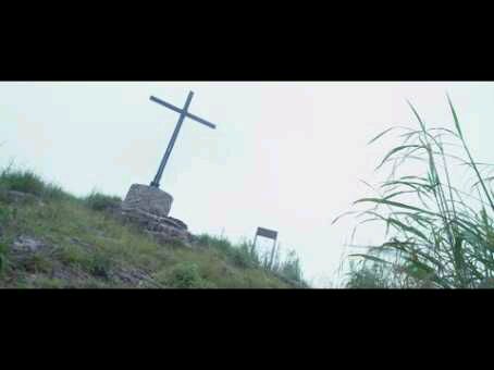 VIDEO + AUDIO |  E.L – “Koko”