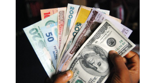 Naira crosses 400/$ mark at parallel market after FX ban on 9 banks