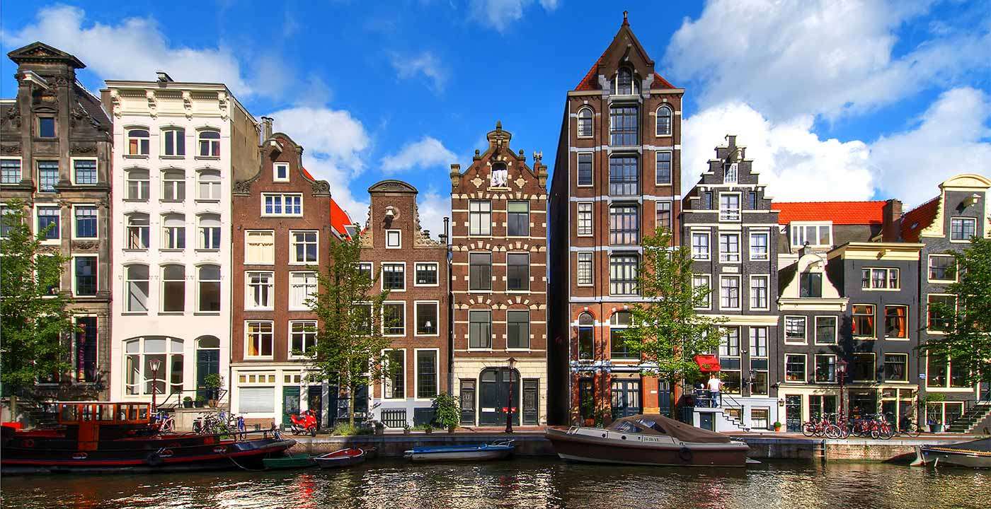 Amsterdam house prices rise 22% in a year; trend is worrying say estate agents