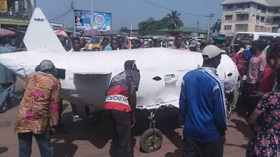 Young Man Pulls Massive Crowd With His Local Invention In Anambra State