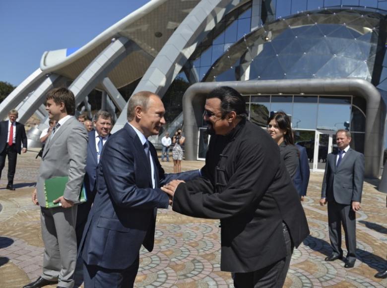 Putin grants Russian citizenship to actor Steven Seagal