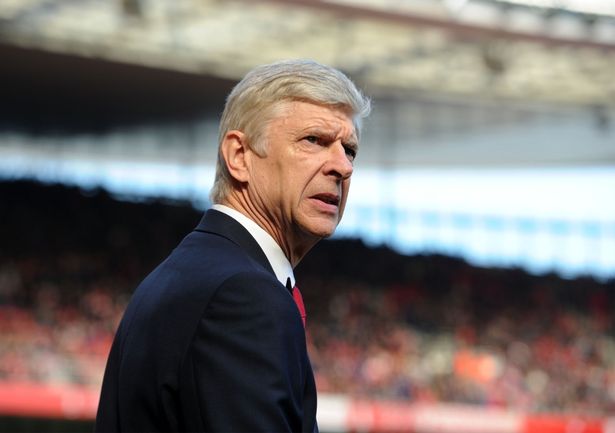 Arsene Wenger Blasts Refs After Manchester City Loss