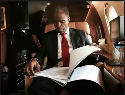 Acting President Osinbajo’s Plane Hovers Over Akure Airspace, Unable To Land