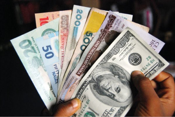 Despite surge in forex reserves, naira closes week at 405/$1