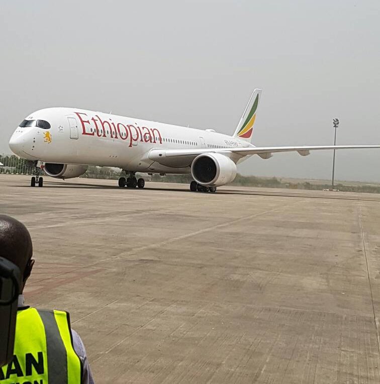 Plane lands in Abuja airport for the first time in six weeks
