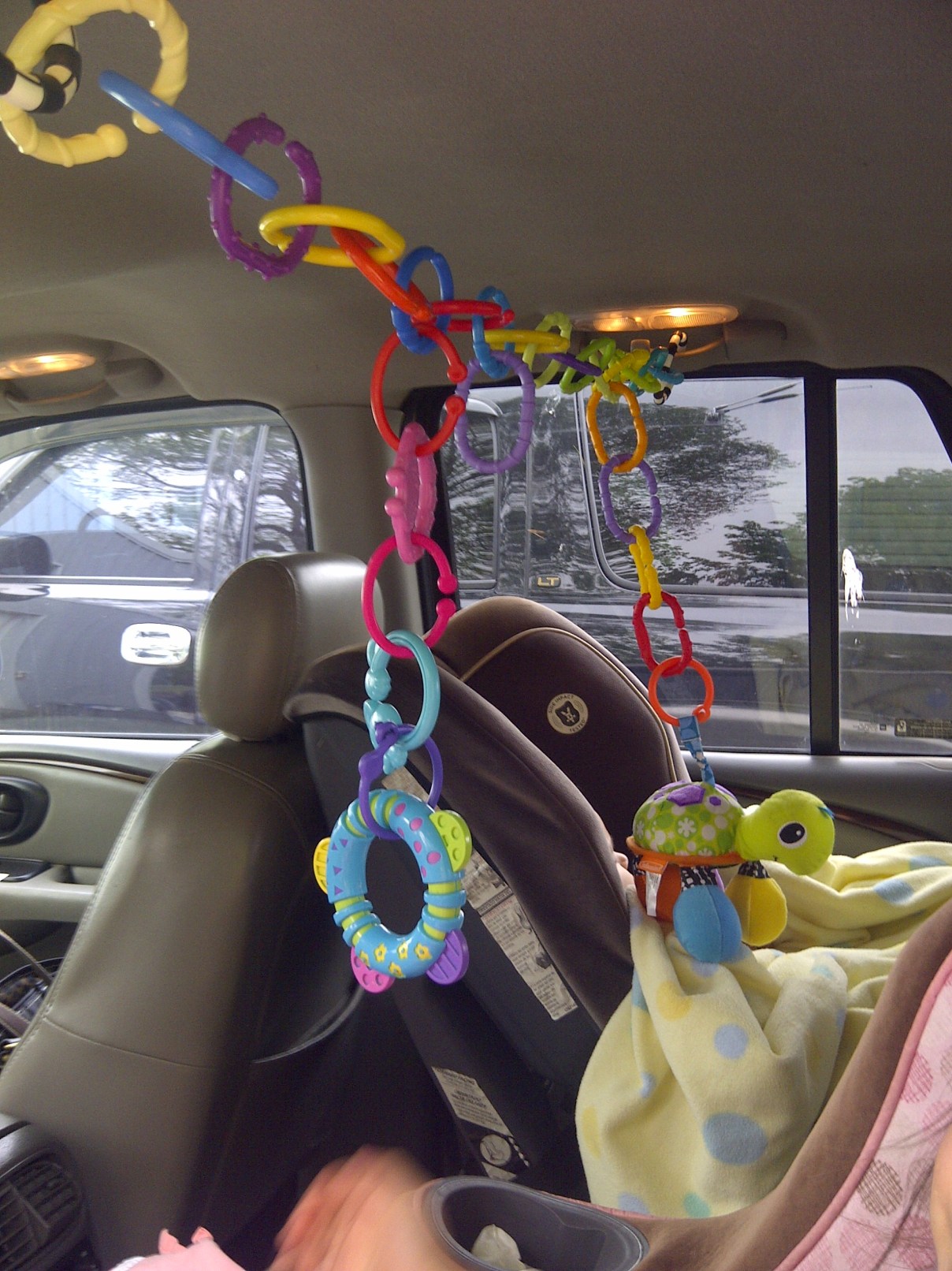 4-month-old girl found dead in SUV after her grandmother thought she had dropped her off at daycare