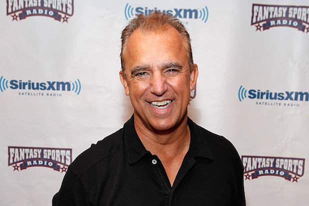 ‘Murphy Brown’, ‘Cheers’ Actor Jay Thomas Dies At 69