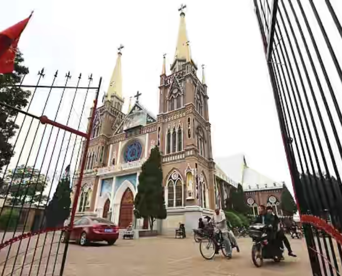 Children banned from attending church in China