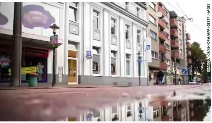 Germany convicts 3 for not helping an elderly man who collapsed