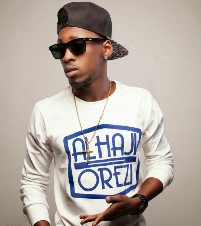You Wont Believe What This Sultry Fan Did To Orezi On Stage