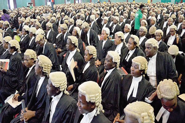 1,272 Fail Nigerian Law School Exam