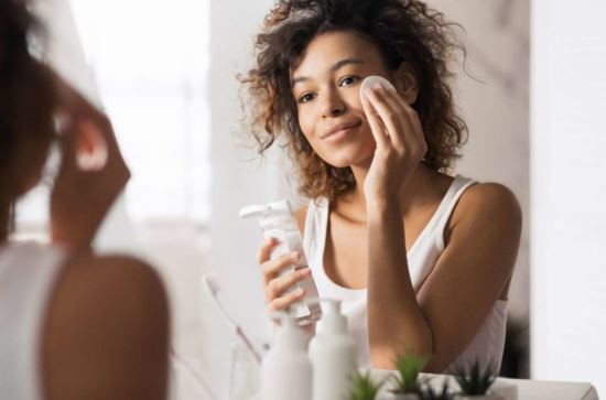 Why a night skin care routine is important