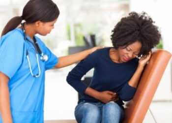 How to tell the difference between a yeast infection & urinary tract infection (UTI)