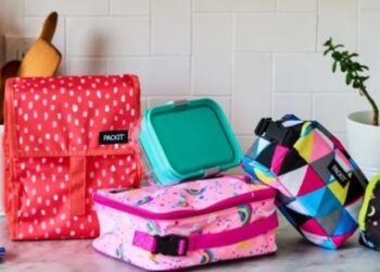 5 ways to get rid of bad smell from lunch boxes and bottles