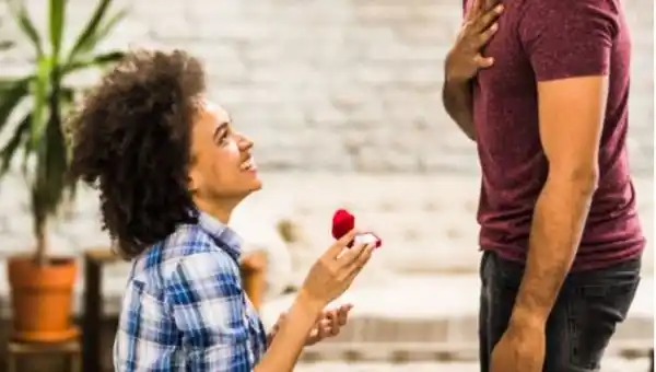 5 surprising benefits of women proposing to men