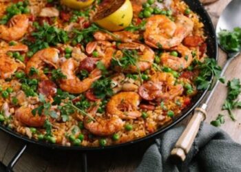 Easy chicken and prawn paella recipe worth savouring this autumn