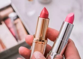5 different ways to use your lipstick