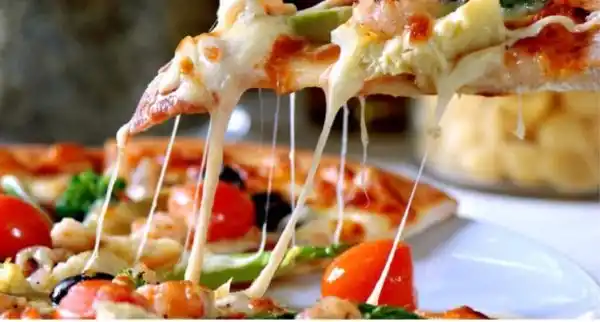 Here’s what happens to your body if you eat pizza every week