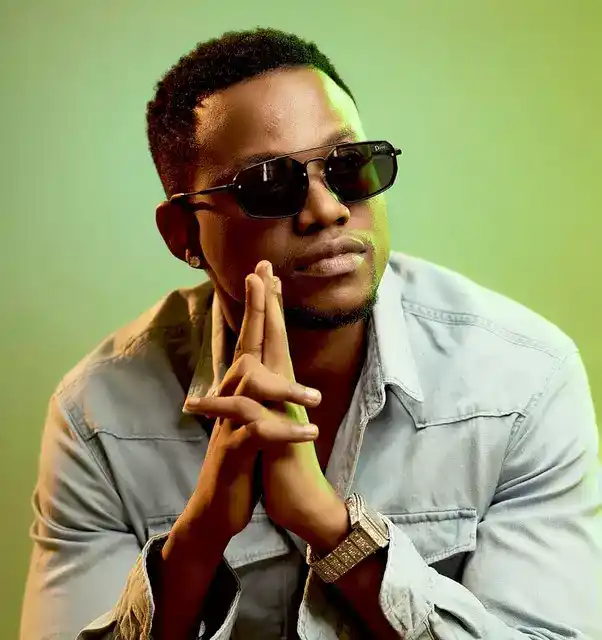 DOWNLOAD Tommy Flavour ft MwanaFA – Utulie mp3