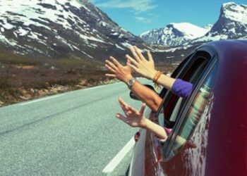 4 hacks to help you safely conquer SA roads when road tripping