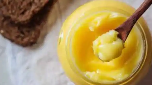 4 smart ways to use ghee for cold, cough and fever