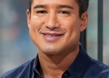 Mario Lopez Net Worth; How Rich is Mario Lopez?
