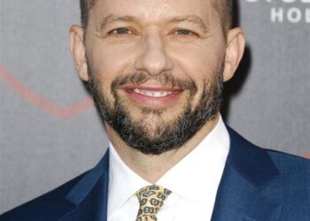 Jon Cryer Net Worth; How Rich is Ion Cryer?