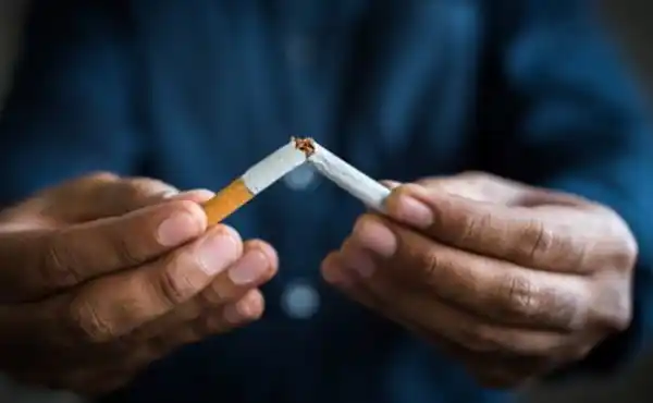 Smokers who start below age 20 find it difficult to quit, study finds