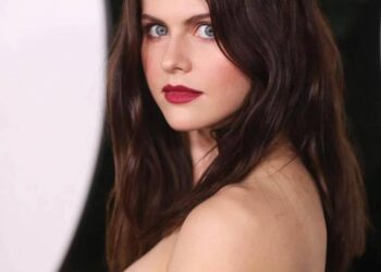 Alexandra Daddario Biography, Age, Career, Husband, Net worth