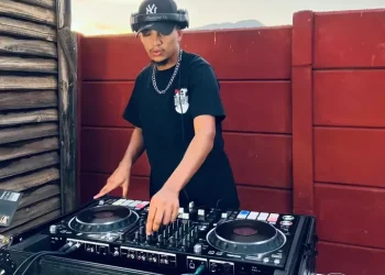 DOWNLOAD DJ Ice Flake – The Ice Flake Show Season 9 Episode 3 (BirthdayUnlocked Mix) mp3