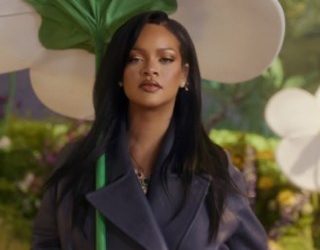 DOWNLOAD Rihanna – Friend Of Mine from the Smurfs Movie Soundtrack mp3